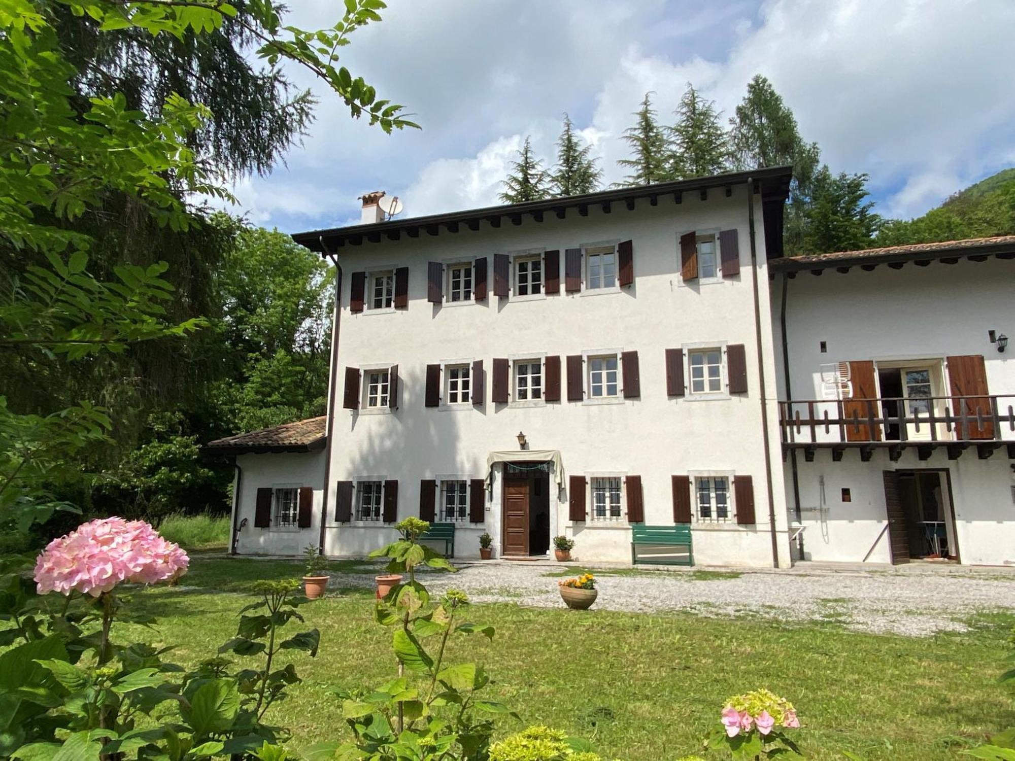 Casa Dell'Emolo Villa Clauzetto Exterior photo